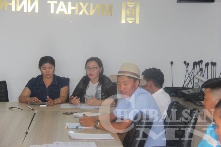 Орон нутгийн хөдөлмөр эрхлэлтийг дэмжих зорилгоор Баян-Уул сумын иргэдтэй гэрээ хийв