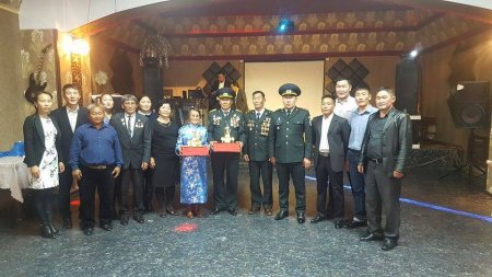 Дорнод аймгийн ШШГГ-ын албан хаагчид ахмадууддаа хүндэтгэл үзүүлэв