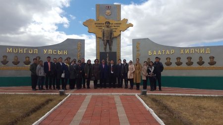 Хилийн цэргийн 0132 дугаар анги дээр галт зэвсгийн талаарх сургалтыг зохион ...