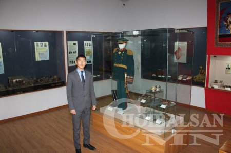 Үндэсний түүхийн музейд хадгалагдан буй Бидний Маршал Чойбалсан