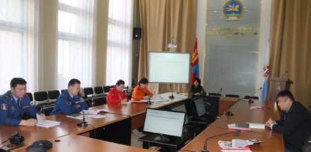 Хүүхдийг ивээх сангийн бичил төсөл 7 сумдын ерөнхий боловсролын сургуульд х ...