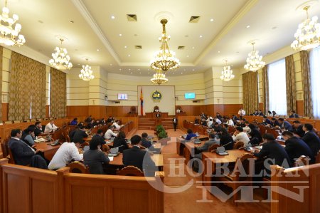 ЗАСГИЙН ГАЗАР ХООРОНДЫН ЕРӨНХИЙ ХЭЛЭЛЦЭЭРИЙГ СОЁРХОН БАТЛАХ ТУХАЙ ХУУЛИЙГ Б ...