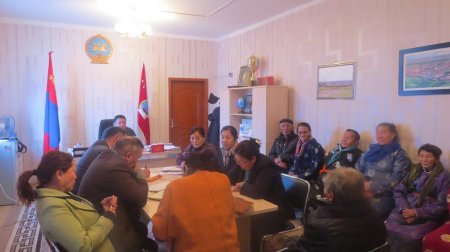 ХАЛХГОЛ СУМЫН ЗАСАГ ДАРГЫН ТАМГЫН ГАЗРААС “АХМАДАА СОНСОХ ӨДӨР”-ИЙГ ЗОХИОН  ...