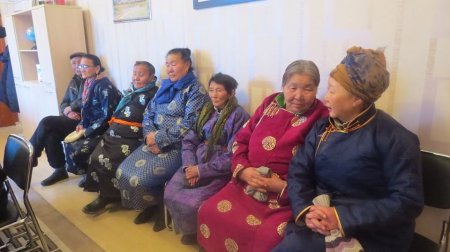 ХАЛХГОЛ СУМЫН ЗАСАГ ДАРГЫН ТАМГЫН ГАЗРААС “АХМАДАА СОНСОХ ӨДӨР”-ИЙГ ЗОХИОН БАЙГУУЛЛАА