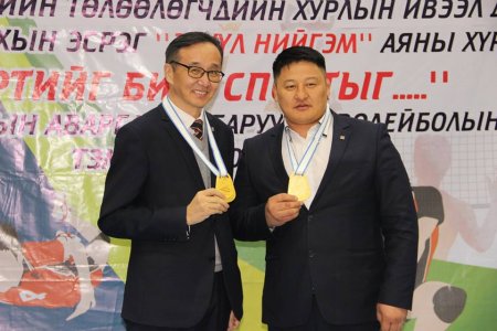Аймгийн аварга шалгаруулах Гар бөмбөгийн тэмцээнд Чулуунхороот сум тэргүүлжээ