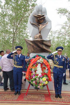 ​“АВРАГЧДЫН ГАРААС АМЬДРАЛ ЦЭЦЭГЛЭНЭ” ХӨШӨӨНИЙ НЭЭЛТ БОЛЛОО