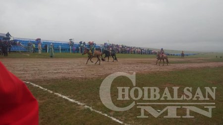 Дорнод аймгийн Х.Болорчулууны зээрд үрээ түрүүллээ