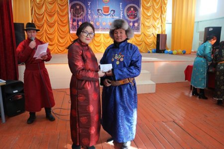 МУЗН-ИЙН ЭНЭРЭЛ АЛТАН МЕДАЛИАР С.НЯМСҮРЭН ШАГНАГДЛАА