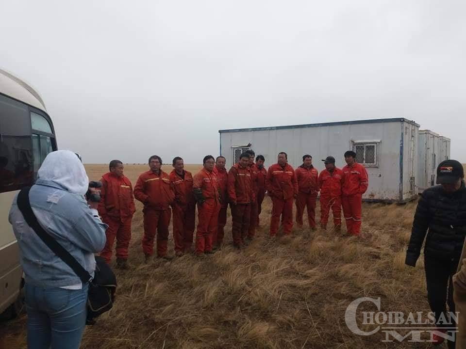 “Магнай трейд” ХХК-ынхан  Дорнод аймгийн сав газарт айж ичихээ умартан санаархсаар байна