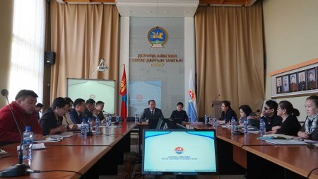 Аймгийн хөгжлийн бэрхшээлтэй иргэдийг дэмжих салбар зөвлөлийн хуралдаан бол ...