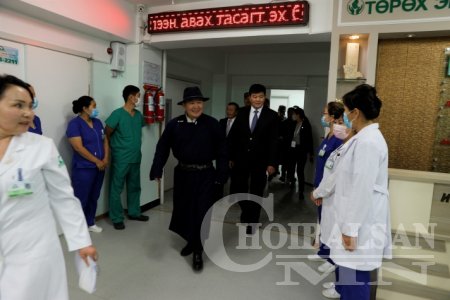 Дорнод аймаг дахь Бүсийн оношилгоо, эмчилгээний төвд зочилж, үйл ажиллагаатай нь танилцлаа