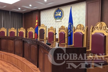 Давхар дээлний асуудлаар хэлэлцэх дунд суудлын хуралдаан хойшиллоо