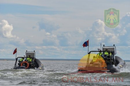 Буйр нуурт хийлдэг завьтай алга болсон 5 иргэнийг 10 цагийн дараа эсэн мэнд олжээ