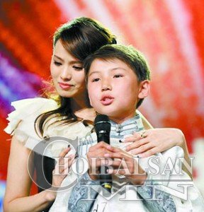 Уудам хүү ийм том болжээ