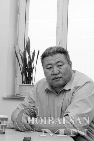 Б.Хүдэр-Ян: Засгийн газрын хагарлын дохиог М.Энхболд өгчихлөө
