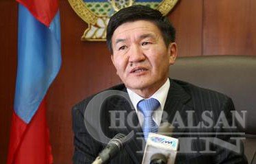 Ц.Нямдорж: “Том толгой”-той дарга нар муу улс төрийг оройлон удирдаж байна