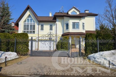 Москва хотын хамгийн үнэтэй 10 амины орон сууц