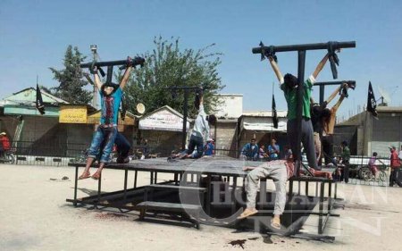 “ИСЛАМЫН УЛС”-ЫНХАН СИРИЙН ХОЁР ХҮҮХДИЙГ ЦОВДОЛЖЭЭ