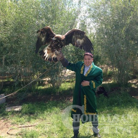 Олимпийн аварга Э.Бадар-Ууганы фото альбом