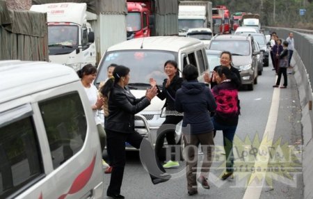 Бөглөрөлд орсон Хятадууд юу хийдэг вэ?