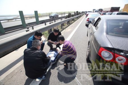 Бөглөрөлд орсон Хятадууд юу хийдэг вэ?