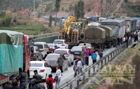 Бөглөрөлд орсон Хятадууд юу хийдэг вэ?