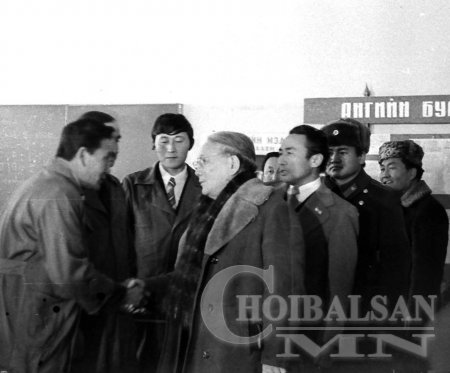 БАЛ ДАРГА МААНЬ ИЙМ Л ХҮН БАЙЖ ДЭЭ