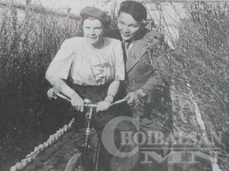 БАЛ ДАРГА МААНЬ ИЙМ Л ХҮН БАЙЖ ДЭЭ