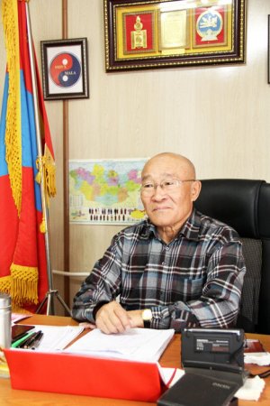 Улаанбаатарын нэвтэрхий толь буюу Ма дарга
