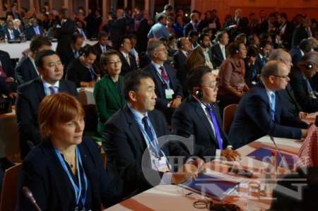Ерөнхийлөгч төрийн тэргүүн нарын хуралдаанд оролцов