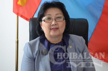 “Задгай цагаан үүл” буюу Р.Бурмаа сайд