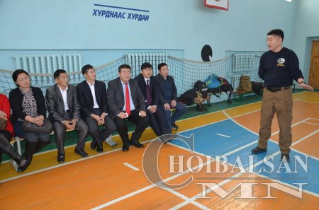 Монголын Крав мага холбоо ТББ Чойбалсан хотын иргэдэд гэмт хэргээс биеэ хамгаалах сургалт хийв