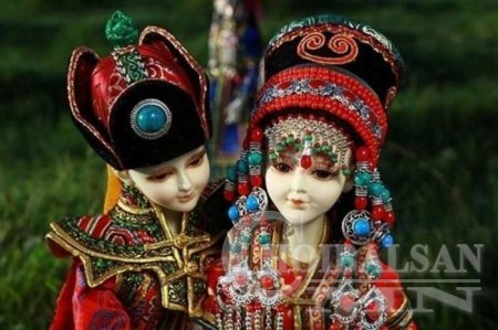 Ордосын “монгол барби” 1000 долларын үнэд хүрч байна