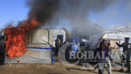Дүрвэгсэд бослого гаргалаа
