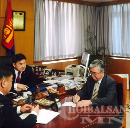 Ерөнхий сайд аа! Ц.Шаравдорж Мэргэжлийн хяналтыг самарч эхэллээ