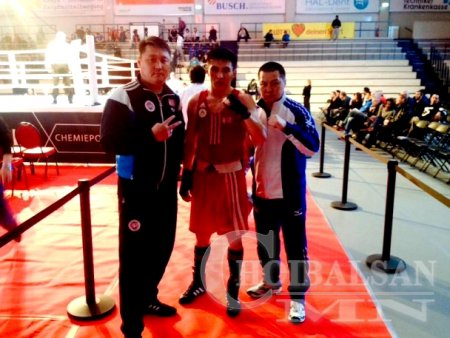 Ширэн бээлийтэнүүд Германы Халлег байлдан дагуулж байна