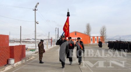 95 жилийн түүхтэй жанжны ангийнхан