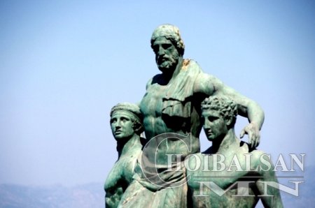 Домог болсон эртний тамирчид