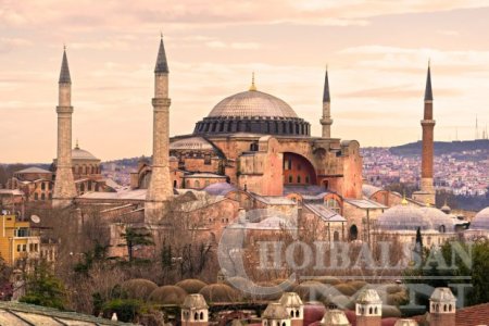 Орос ба террористууд Туркийн эдийн засгийг тамирдуулж байна Орос ба террористууд Туркийн эдийн засгийг тамирдуулж байна