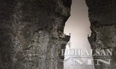 Чөтгөрийн хавцлын чөтгөр хэн бэ?