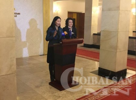 Ц.Оюунгэрэл: Б.Булганыг залхаан цээрлүүлж байгаа