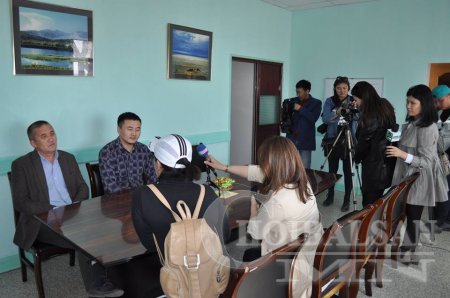 ХАЙРЛАХ СЭТГЭЛЭЭ ХАНДИВААР... аян үргэлжилж байна