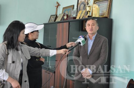 ХАЙРЛАХ СЭТГЭЛЭЭ ХАНДИВААР... аян үргэлжилж байна