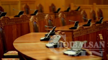 Захиалгат хууль буюу Хууль тогтоогчид хуулийн салбар руу хутга барин дайрч эхлэхүй