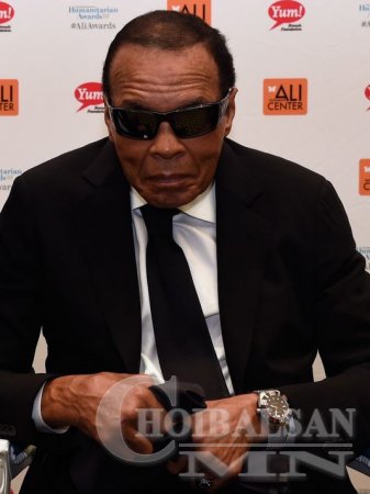 Алдарт боксчин Мохаммед Али таалал төгслөө