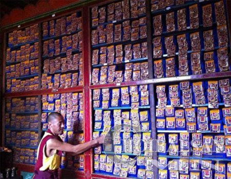 “Ганжуур”, “Данжуур”-ын хэвлэмэл бүрэн эхийг зална