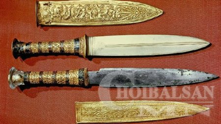 Тутанхамун солироор хийсэн хутгатай байсан гэнэ