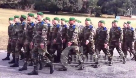 С.Жавхлангийн дууг франц цэргүүд жагсаалд дуулсаар байна С.Жавхлангийн дууг франц цэргүүд жагсаалд дуулсаар байна