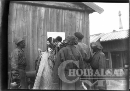 2-р дайны үед ЗСБНХУ-д Монголын ард түмнээс өгч байсан бэлэг /фото/