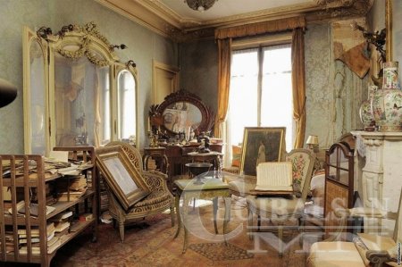 Орхиод явсан байшиндаа 71 жилийн дараа эргэн иртэл
